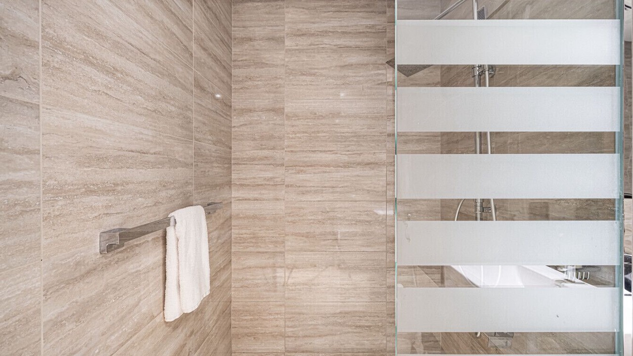Photo of Bathroom in Trade Centre 1