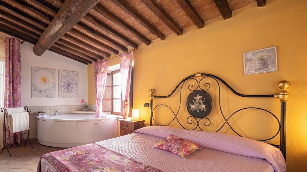 Photo of Bedroom in Castellina in Chianti