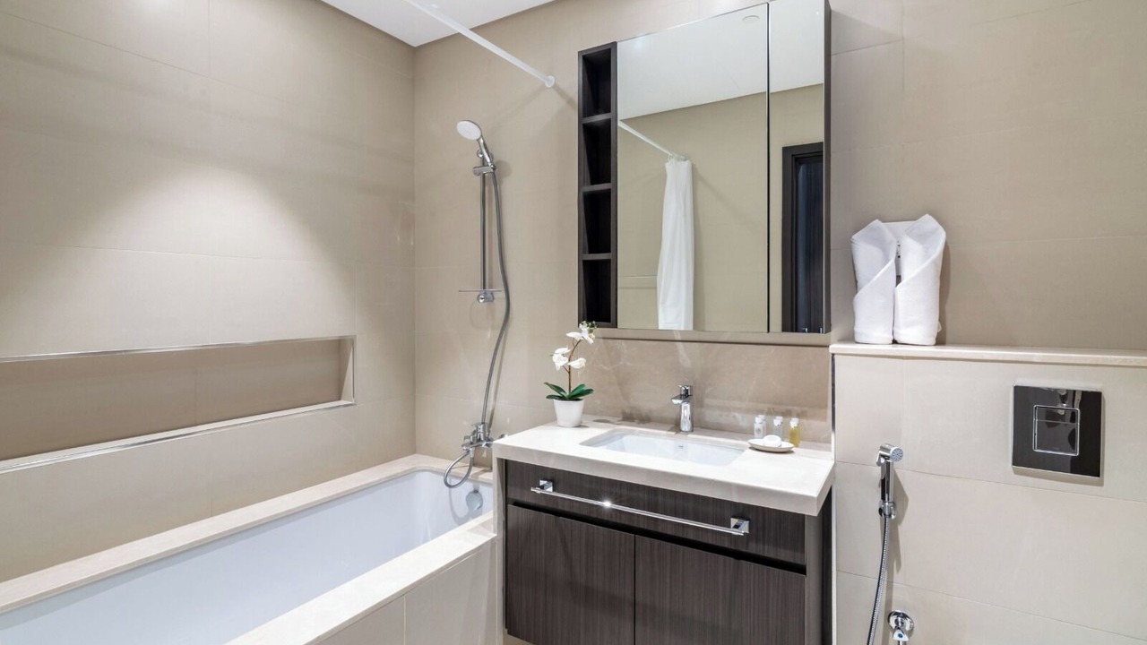Photo of Bathroom in Za'abeel 2