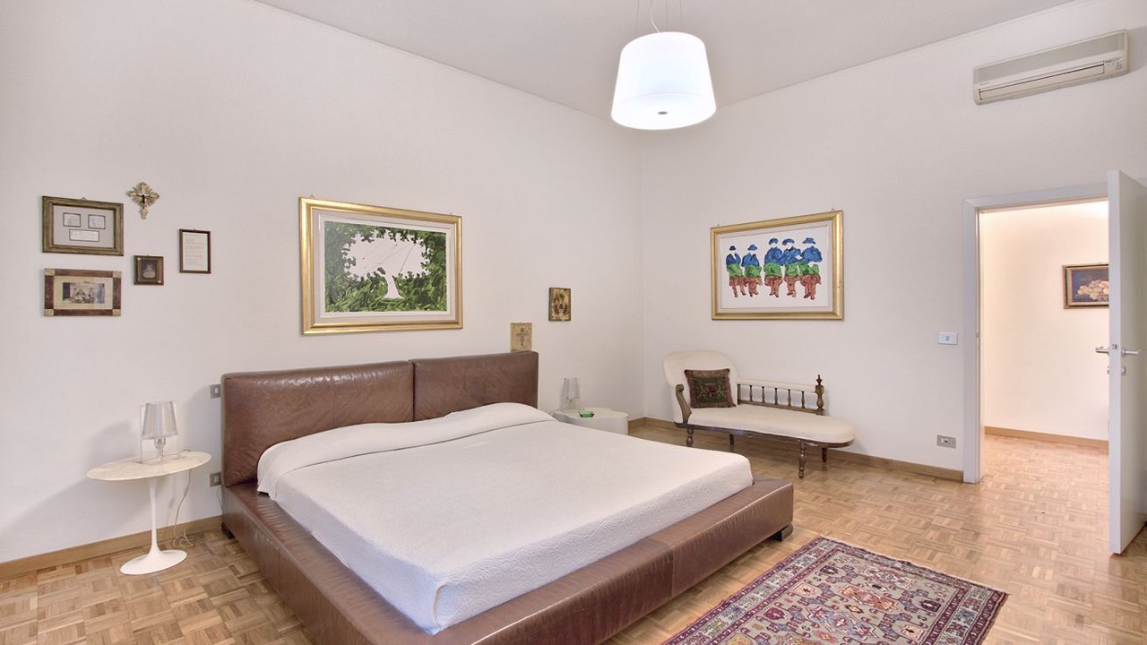Photo of Bedroom in Arezzo