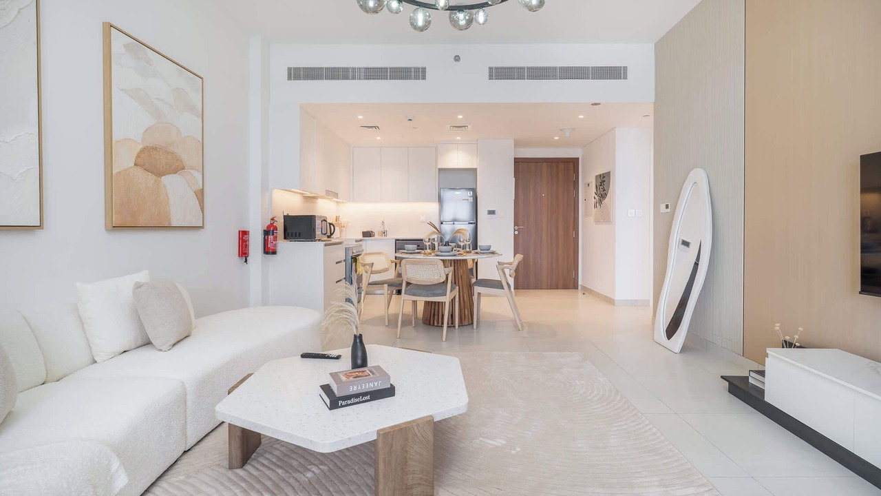 Photo of Livingroom in Umm Suqeim 3