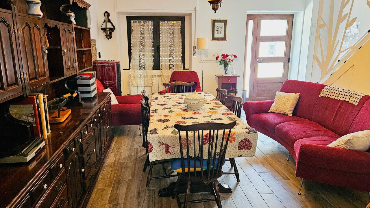 Photo of Livingroom in Sturno