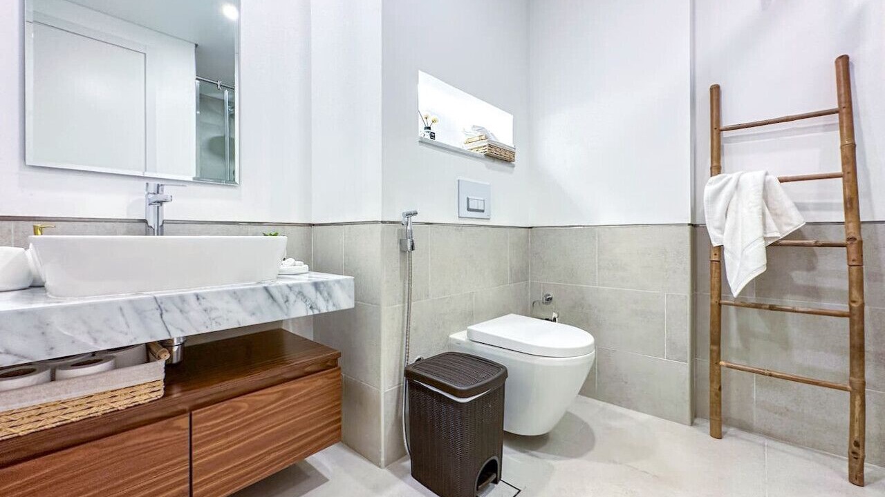 Photo of Bathroom in Umm Suqeim 3