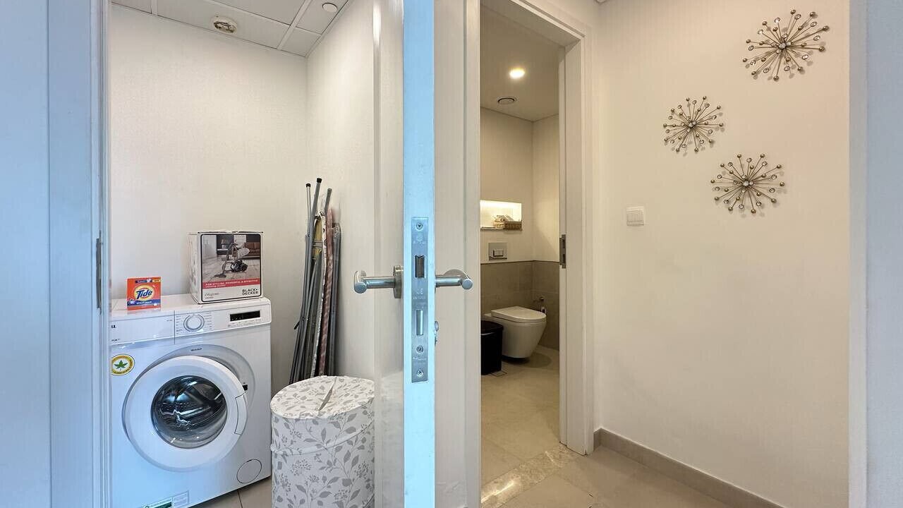 Photo of Bathroom in Umm Suqeim 3
