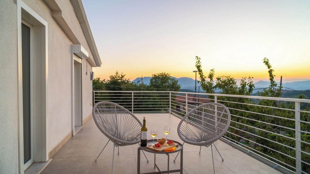 Photo of Patio Balcony in Chiusano di San Domenico