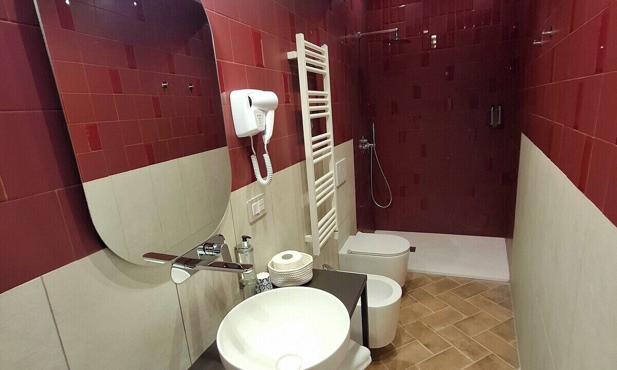 Photo of Bathroom in Rione Duomo