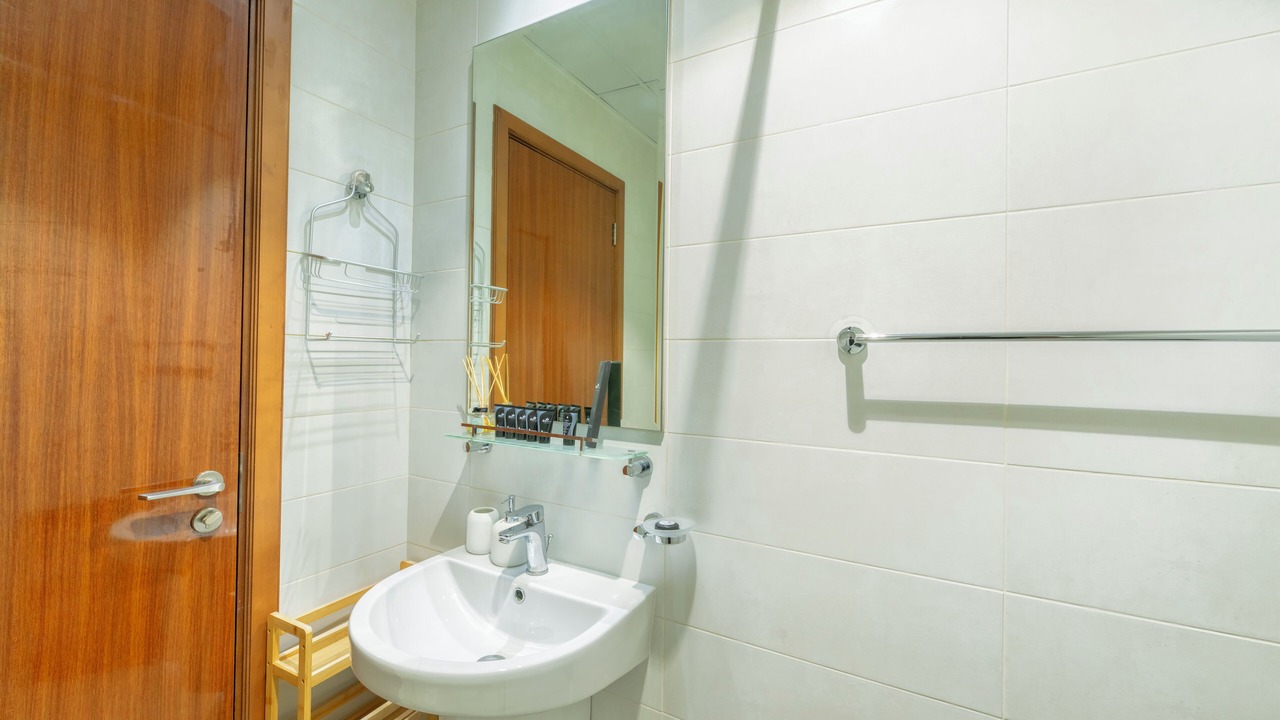 Photo of Bathroom in Za'abeel 2