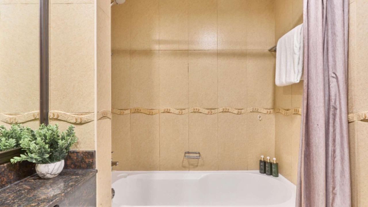 Photo of Bathroom in Jumeirah Lake Towers