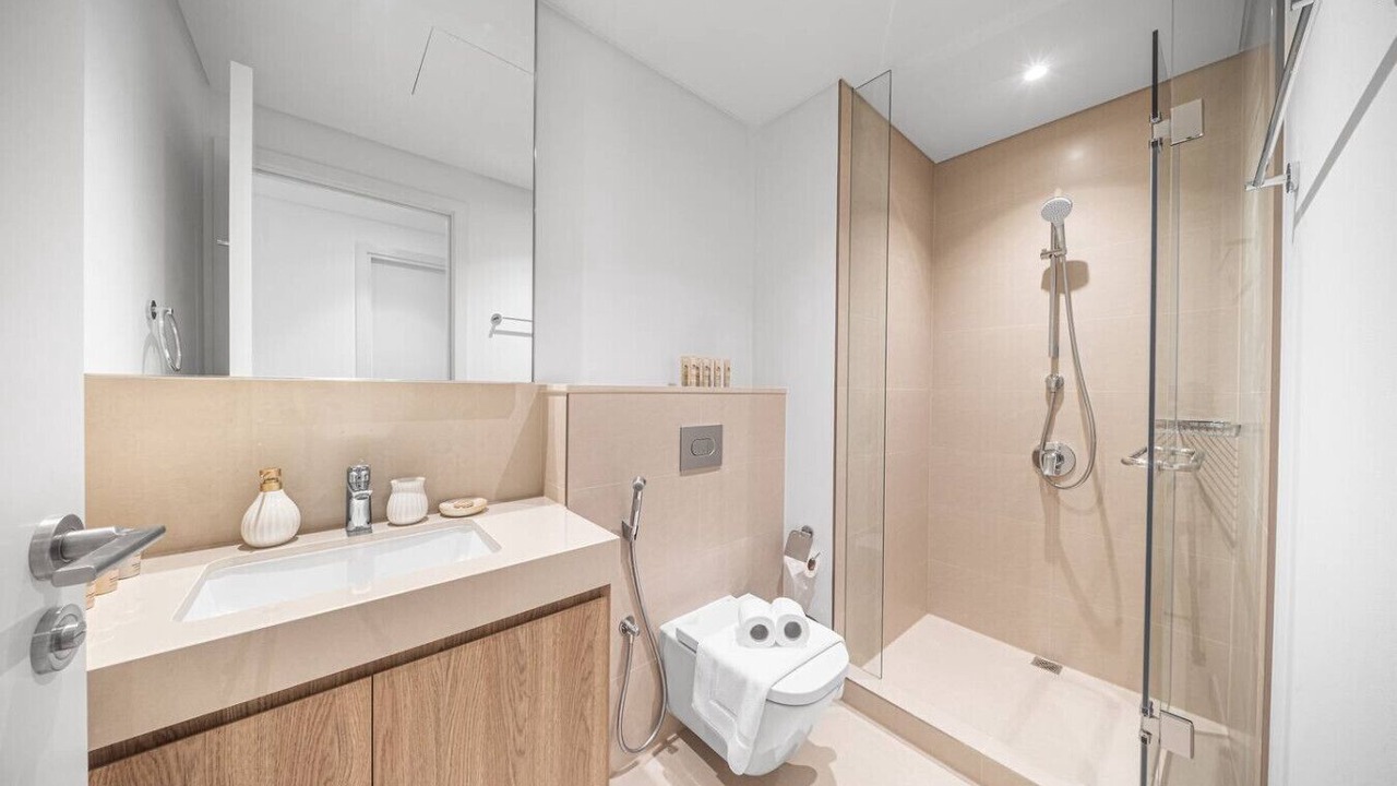 Photo of Bathroom in Za'abeel 2