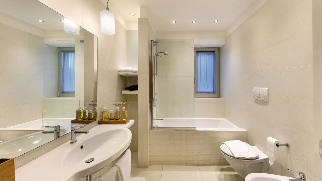 Photo of Bathroom in Priora