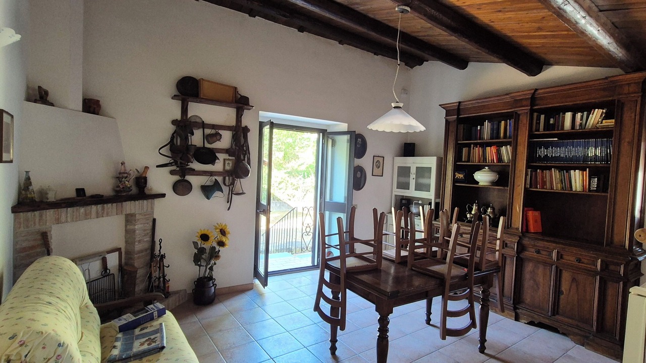 Photo of Livingroom in Castelvecchio Subequo