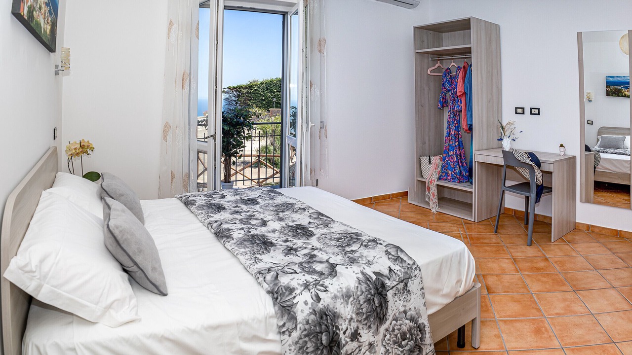 Photo of Bedroom in Sant'Agata sui Due Golfi
