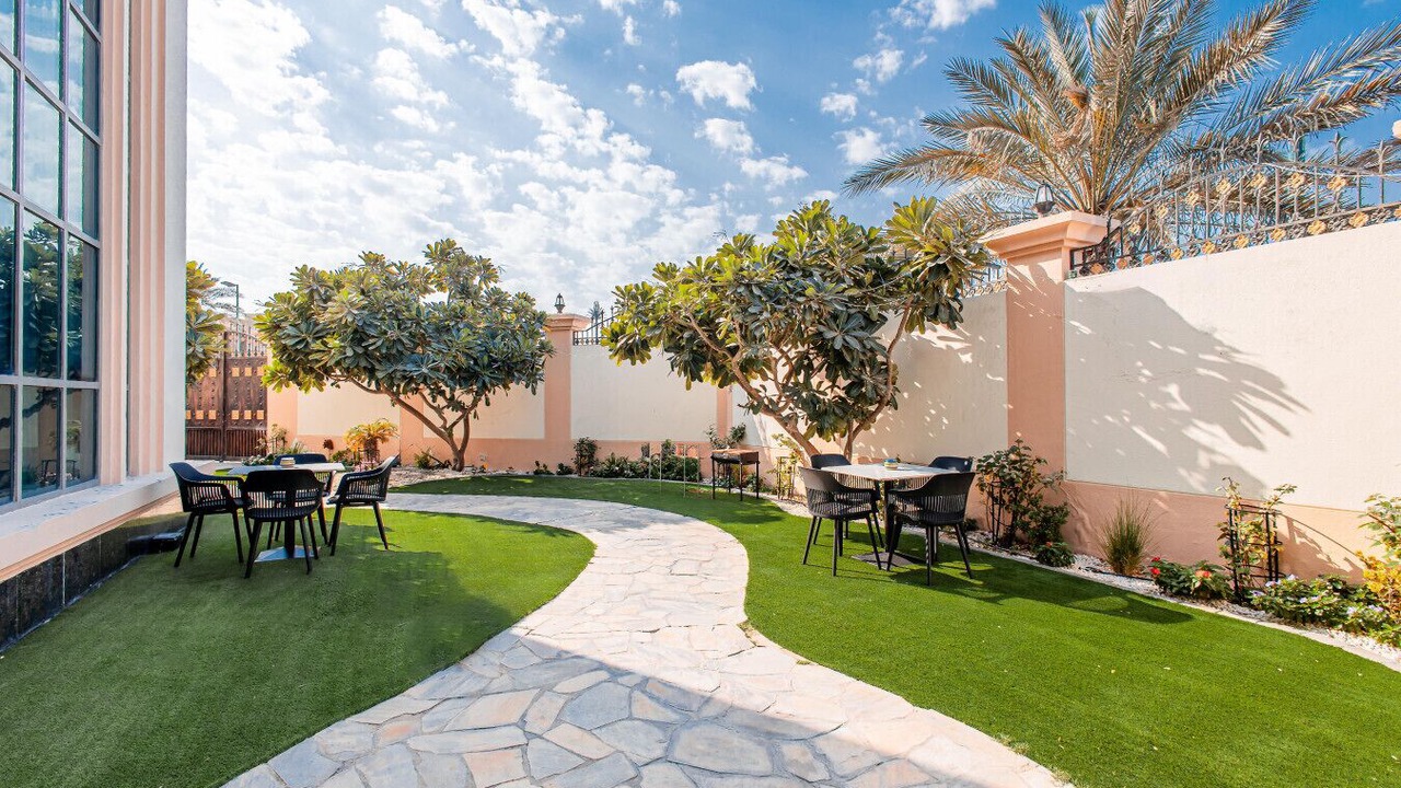 Photo of Outdoor in Jumeira 3