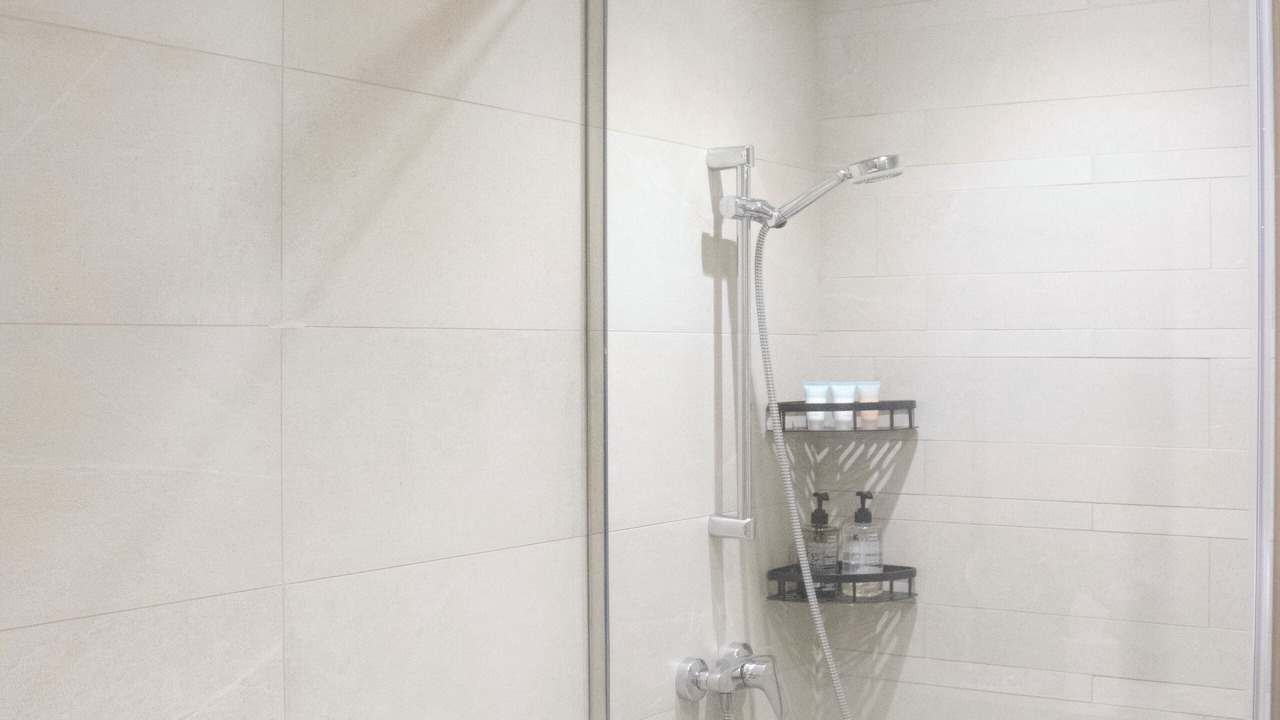Photo of Bathroom in Trade Centre 1