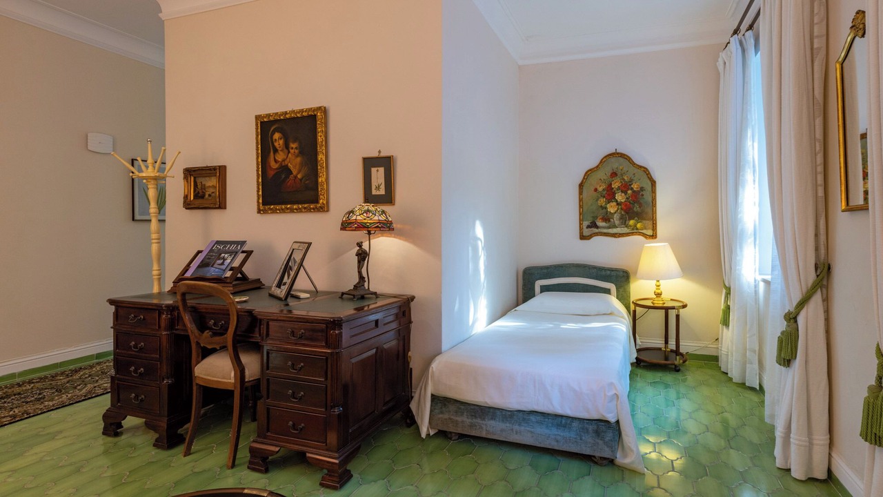 Photo of Bedroom in Ischia Porto