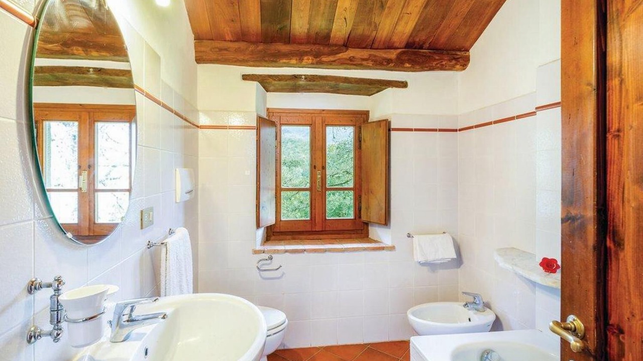 Photo of Bathroom in Ortignano Raggiolo