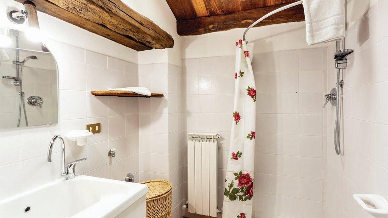 Photo of Bathroom in Ortignano Raggiolo