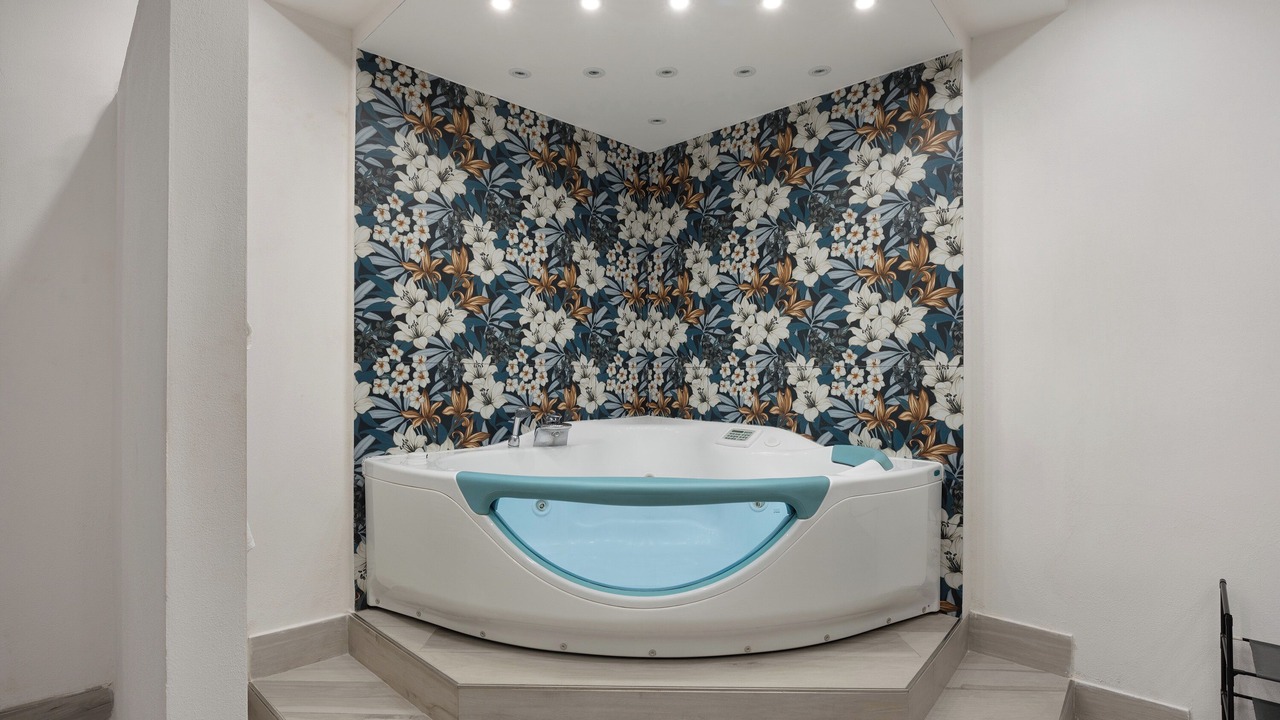 Photo of Bathroom in Quartieri Spagnoli