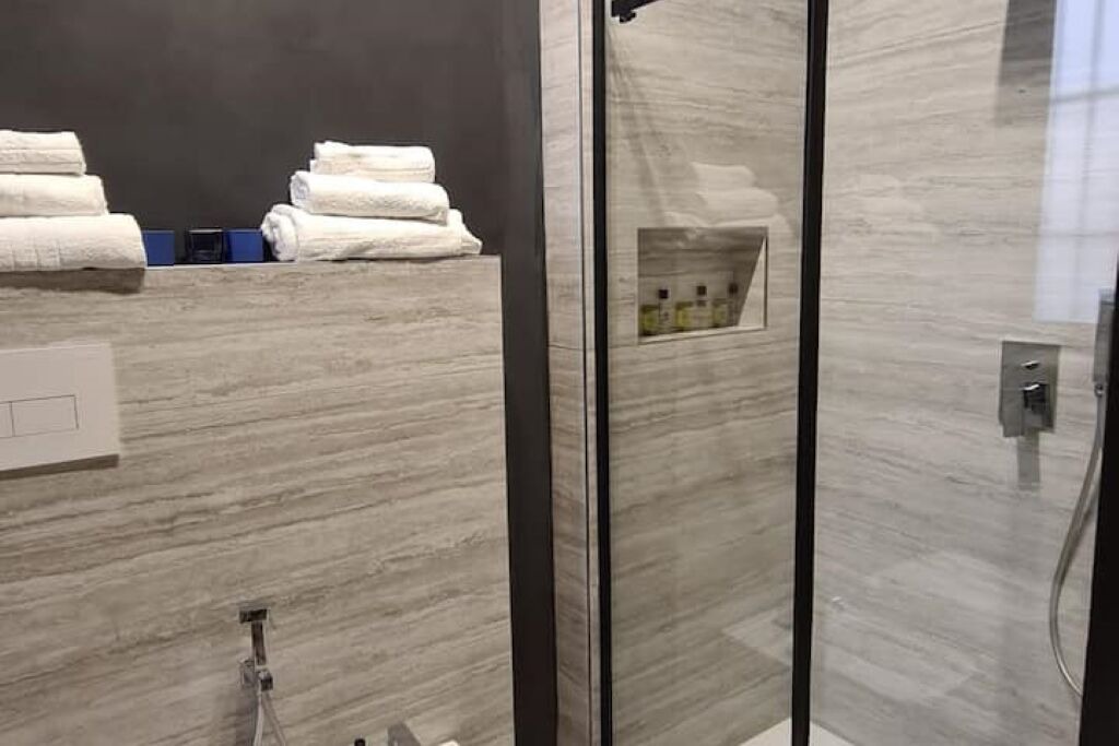 Photo of Bathroom in Mergellina