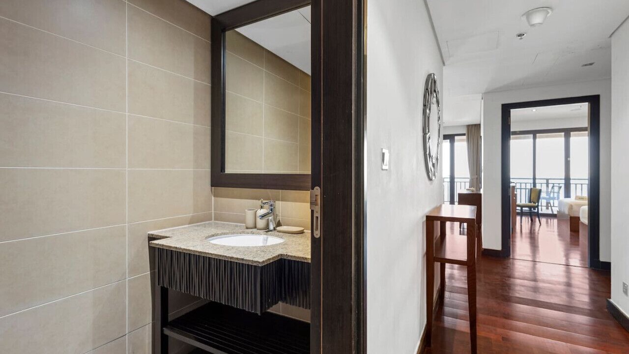 Photo of Bathroom in Palm Jumeirah
