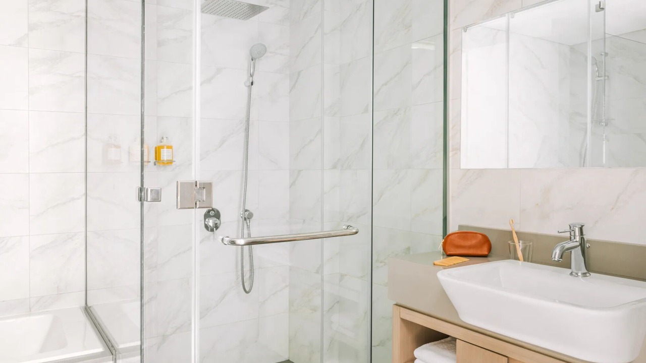Photo of Bathroom in Trade Centre 1