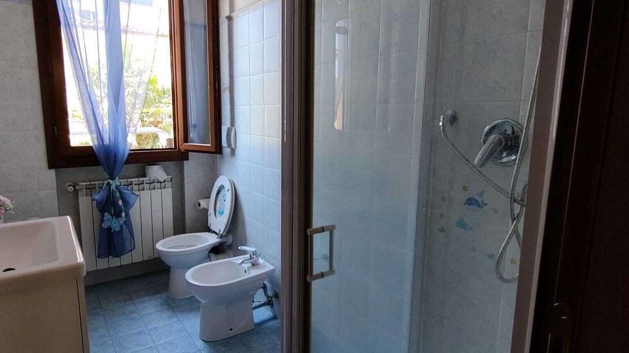 Photo of Bathroom in Meleto
