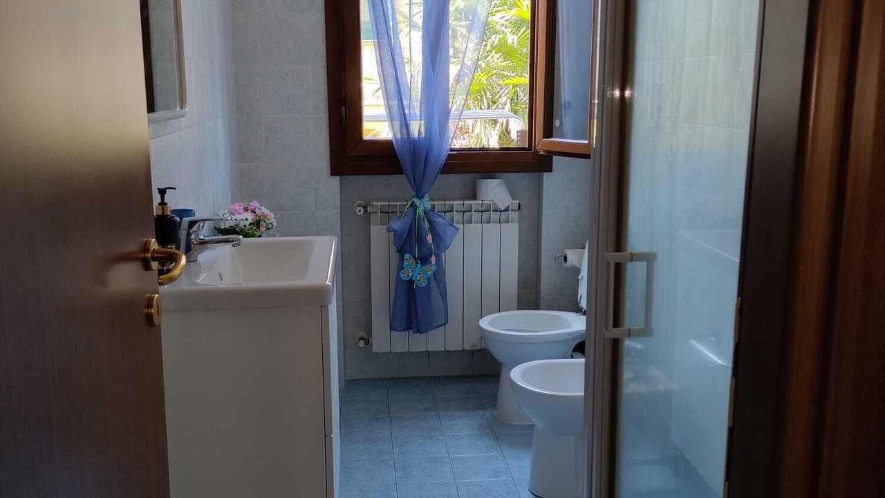 Photo of Bathroom in Meleto