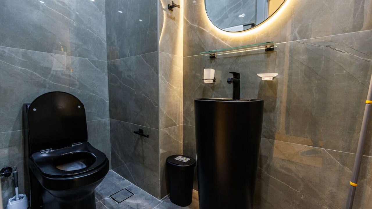 Photo of Bathroom in Trade Center
