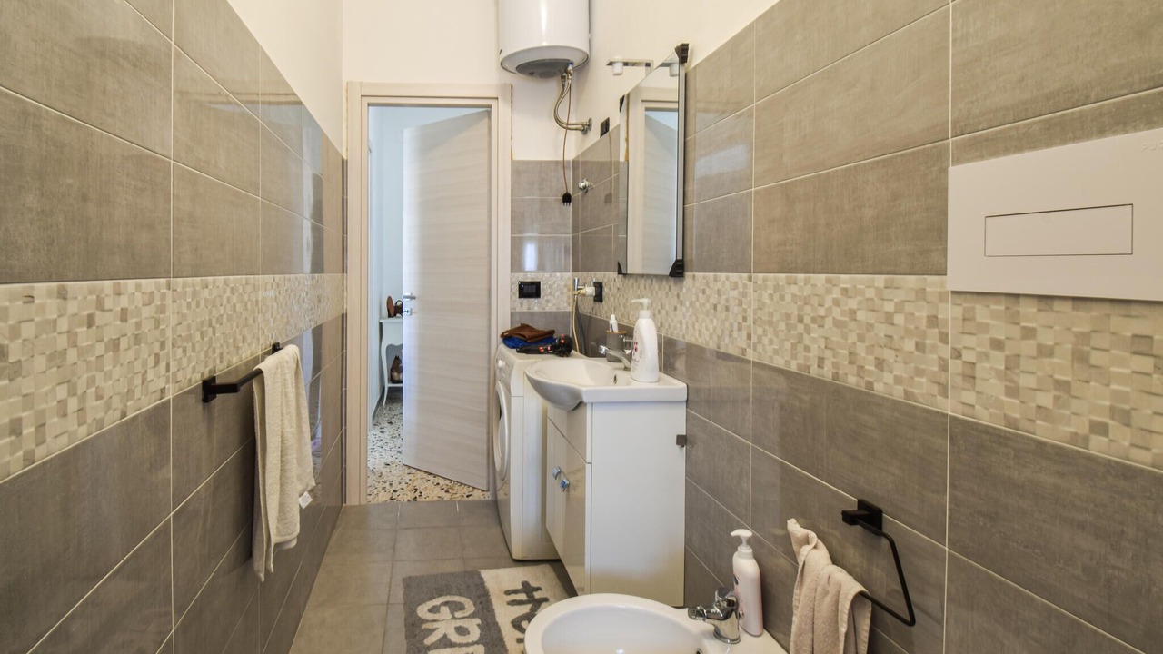 Photo of Bathroom in Mondragone