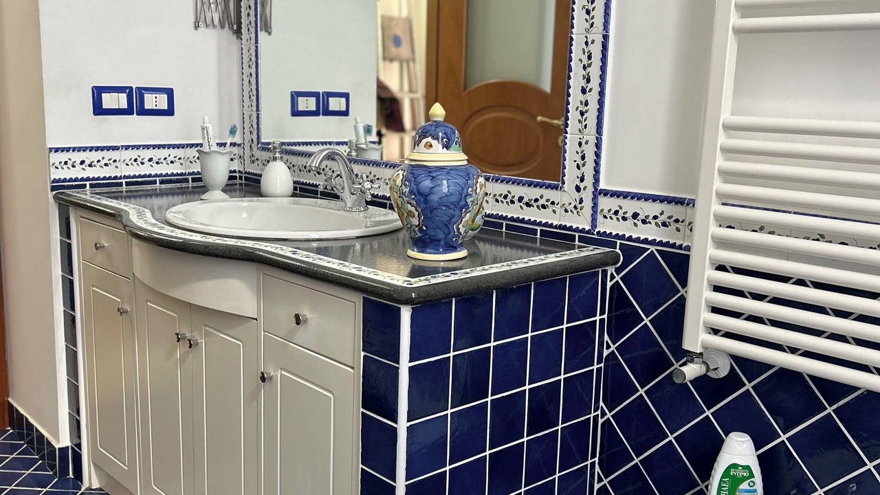 Photo of Bathroom in Mount Vesuvius - Pompei