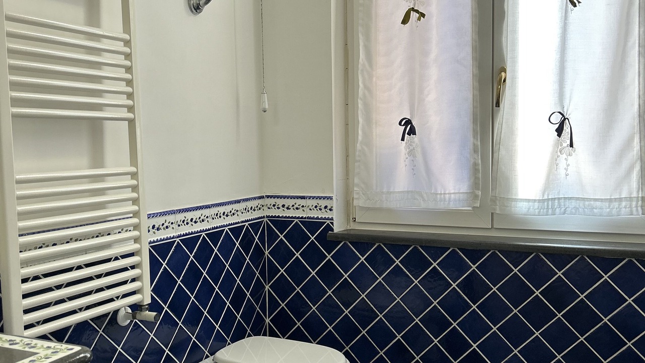 Photo of Bathroom in Mount Vesuvius - Pompei