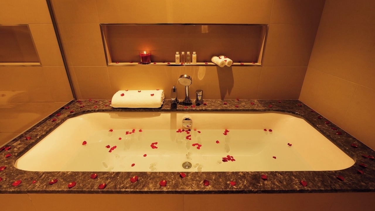 Photo of Bathroom in Za'abeel 2