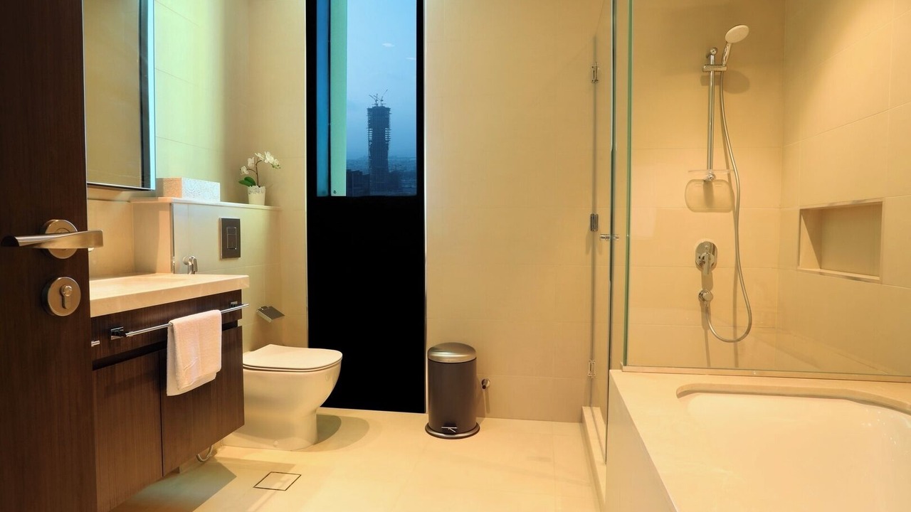 Photo of Bathroom in Za'abeel 2