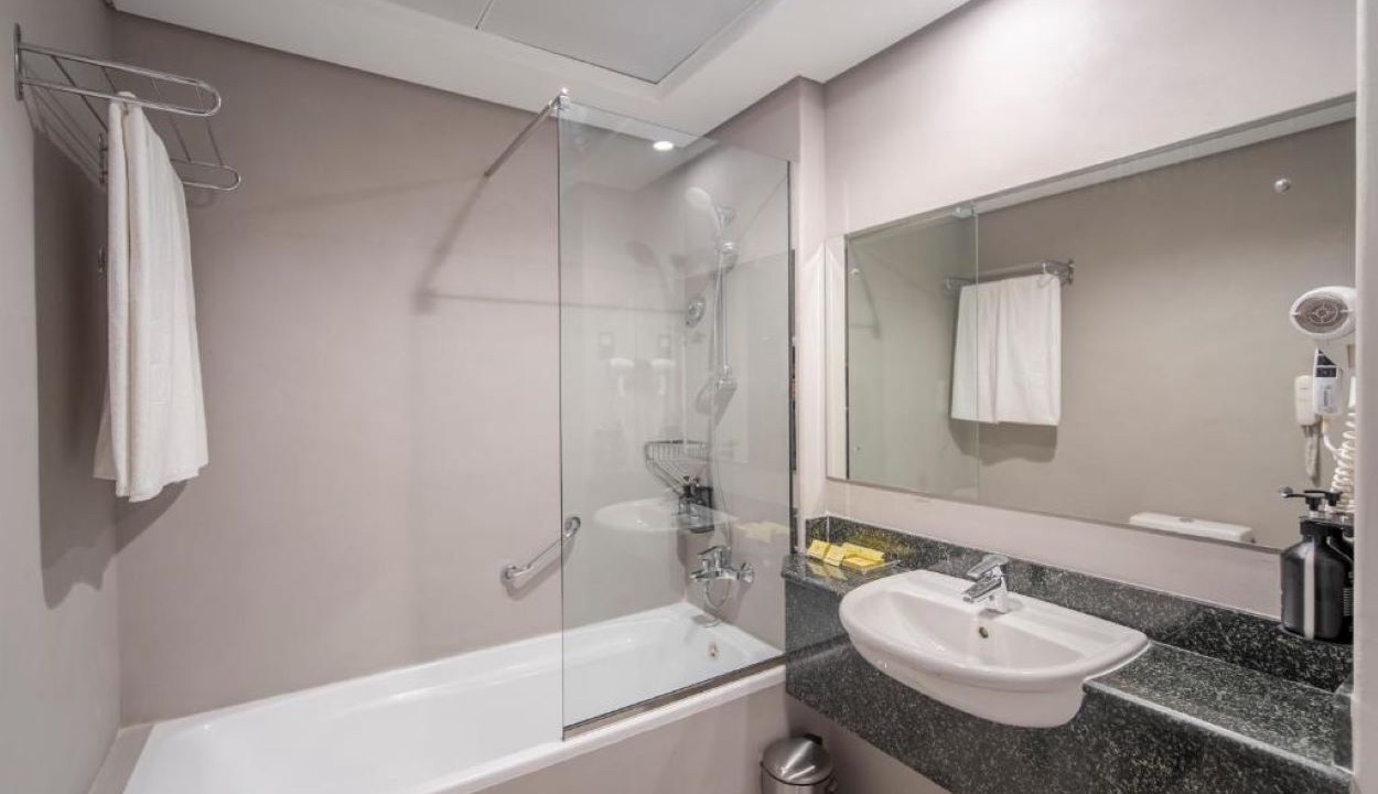 Photo of Bathroom in Al Barsha 1