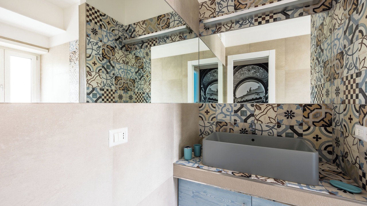 Photo of Bathroom in Naples City Centre