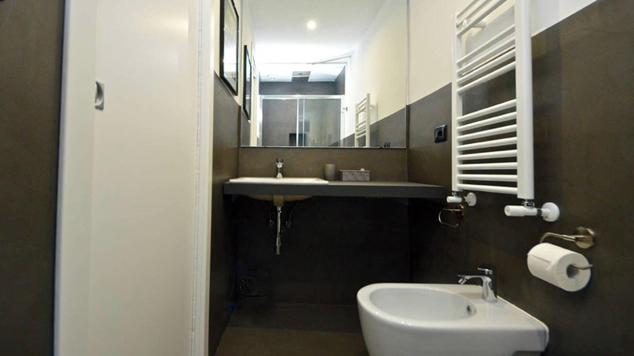 Photo of Bathroom in Quartieri Spagnoli