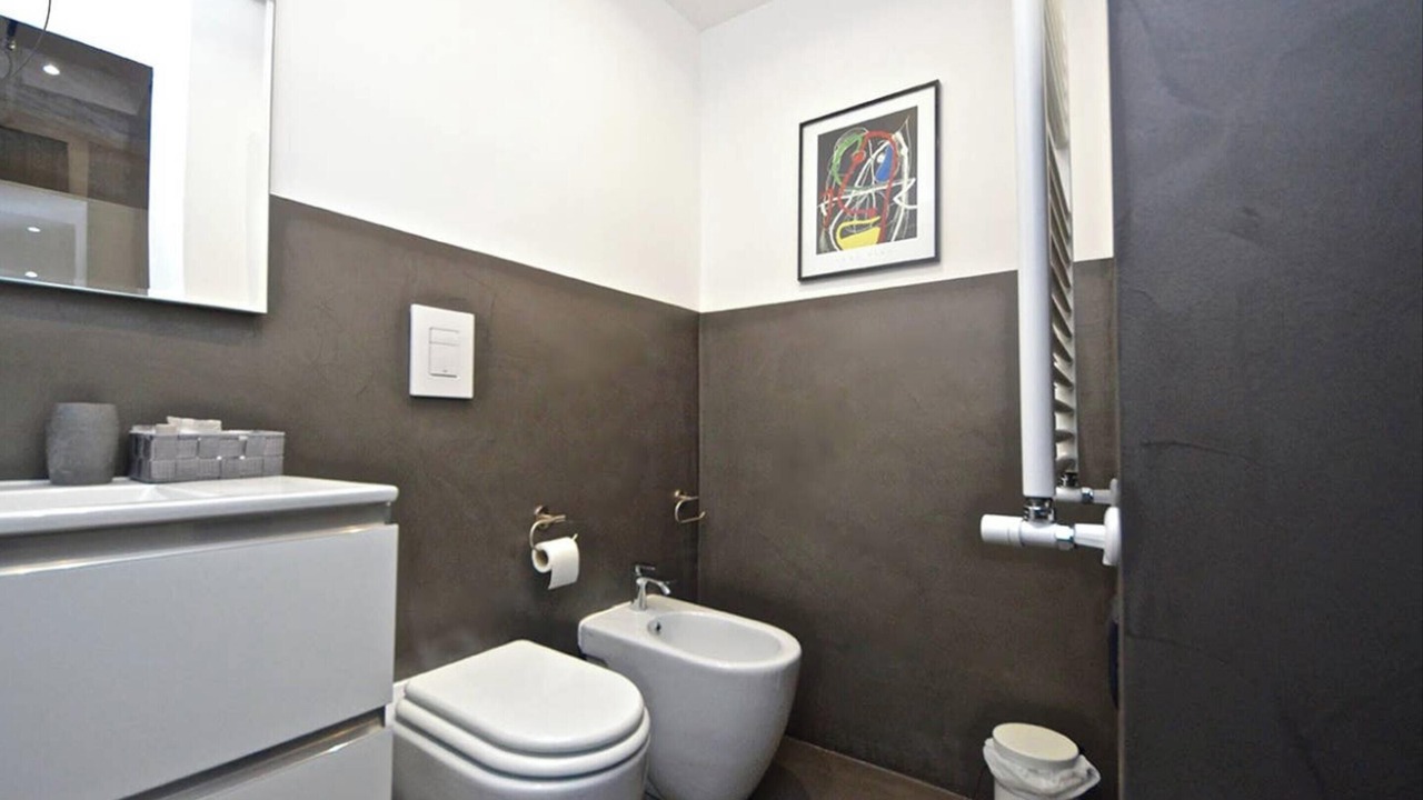Photo of Bathroom in Quartieri Spagnoli