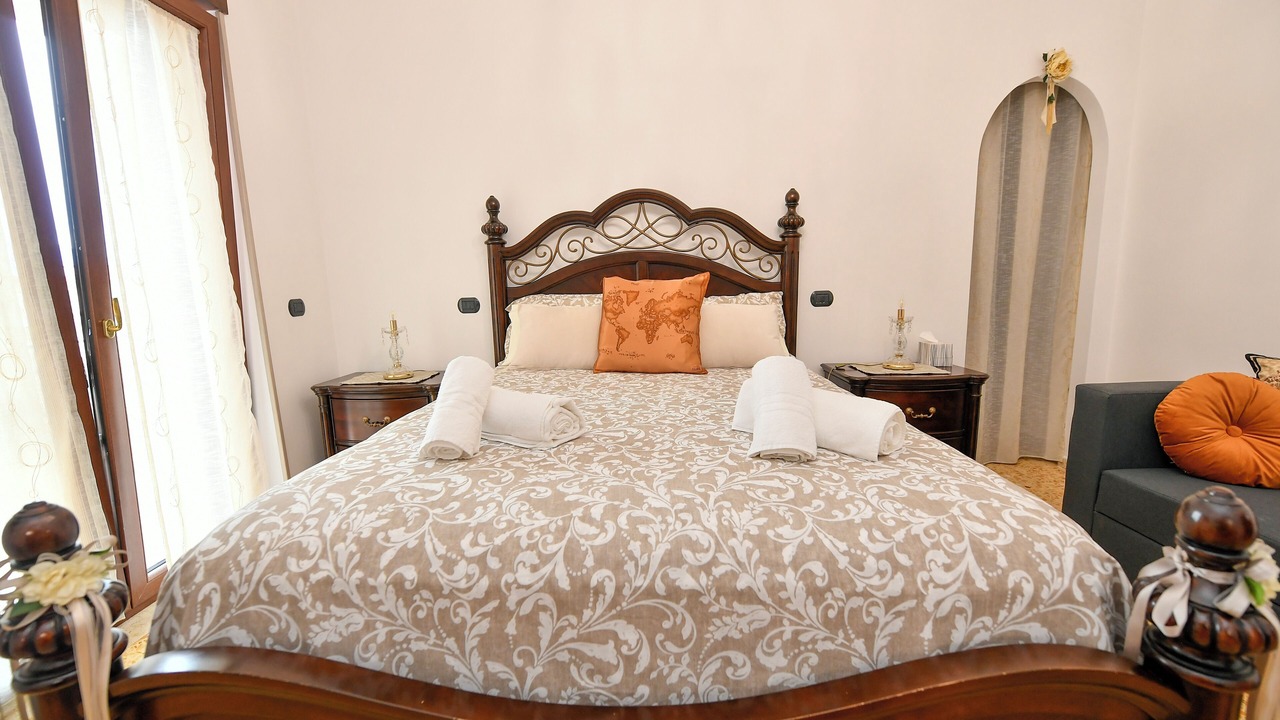Photo of Bedroom in Torre del Greco