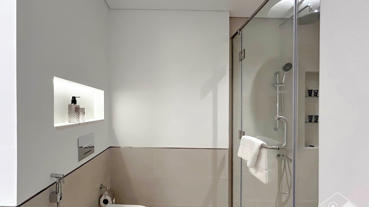Photo of Bathroom in Umm Suqeim 3