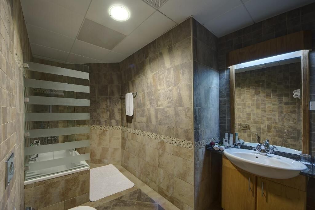 Photo of Bathroom in Al Barsha 1
