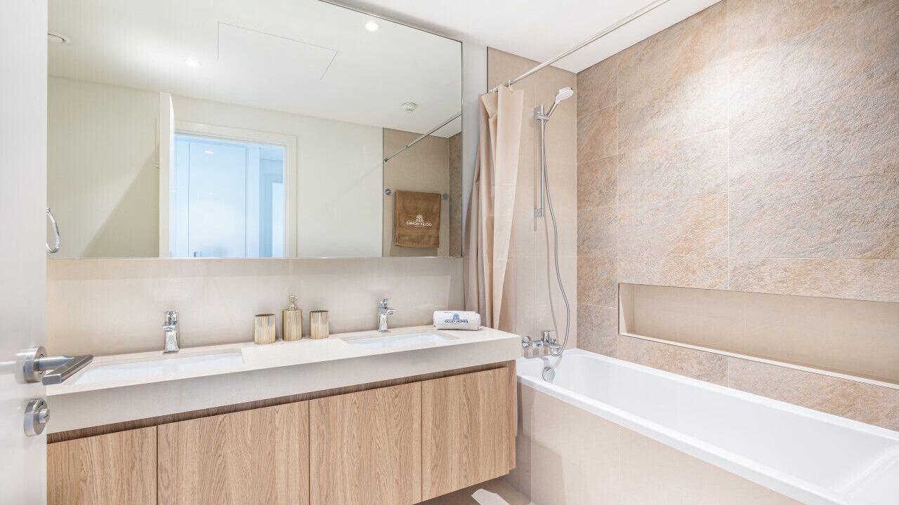 Photo of Bathroom in Za'abeel 2