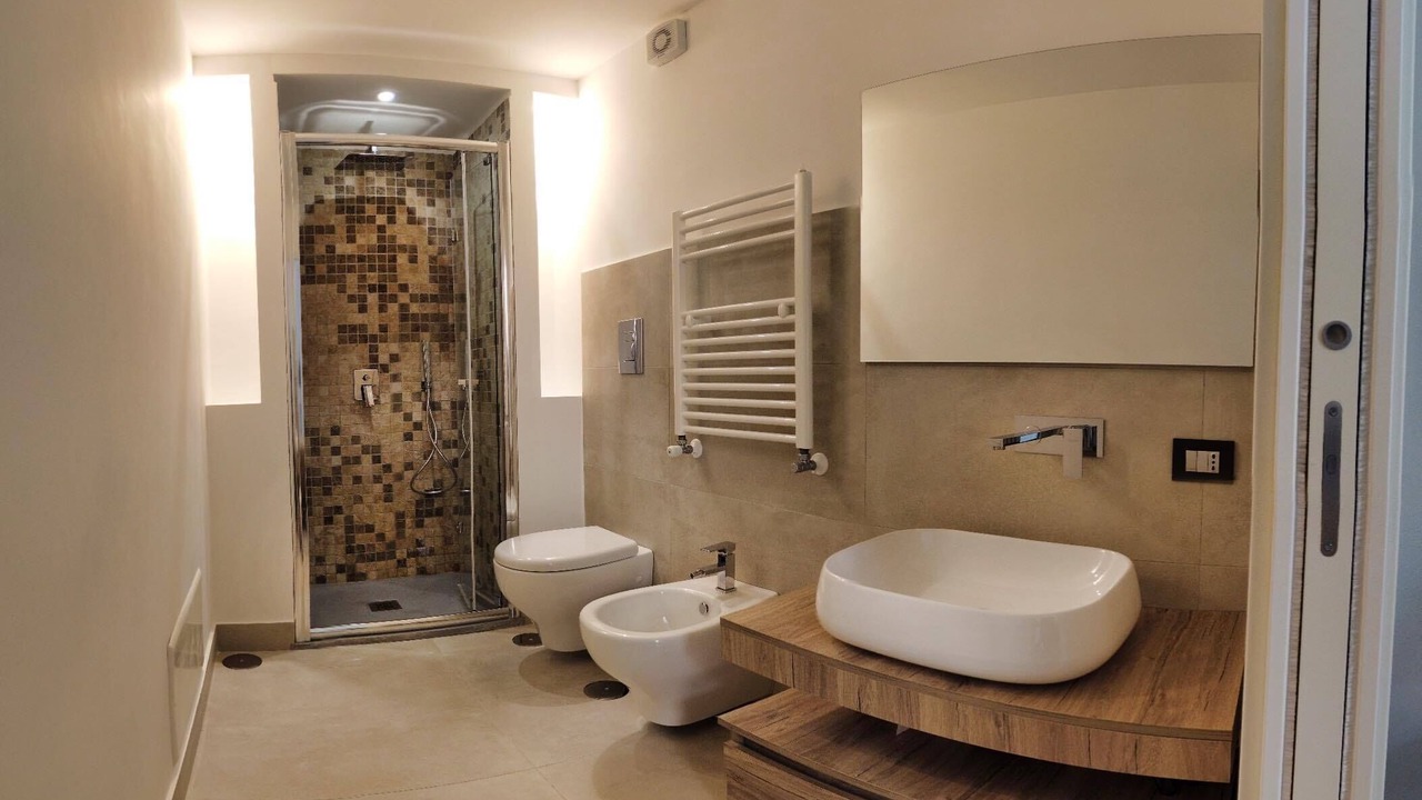 Photo of Bathroom in Bacoli