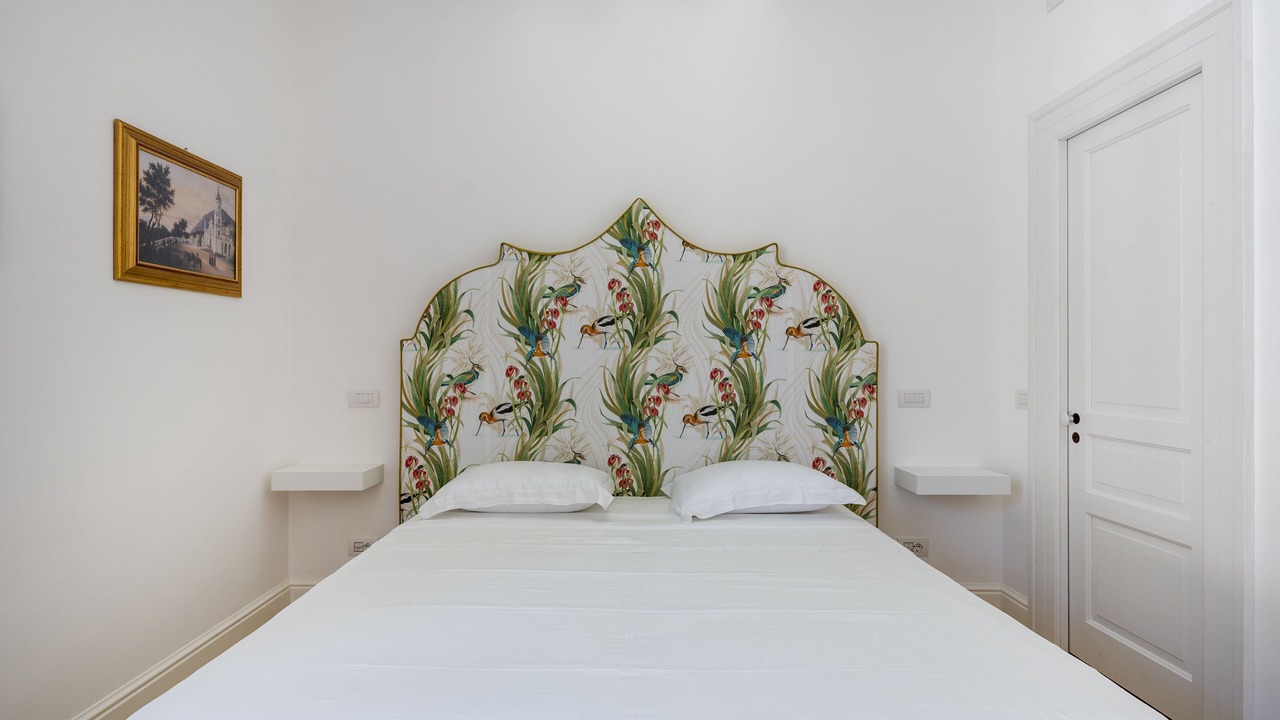 Photo of Bedroom in Meta
