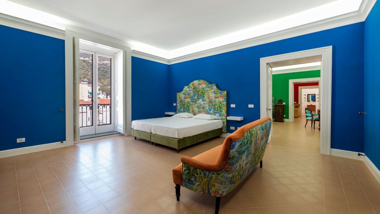 Photo of Bedroom in Meta