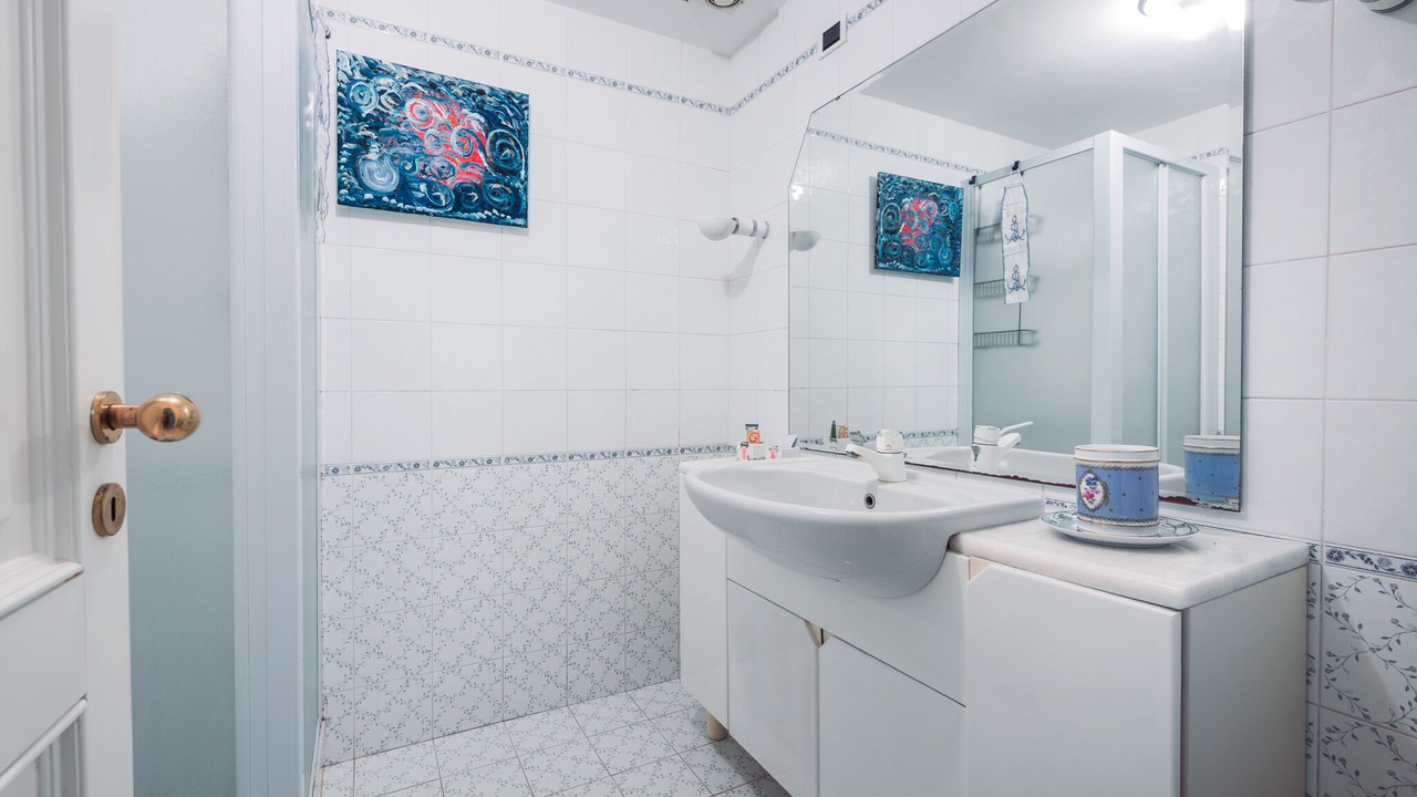 Photo of Bathroom in Tiberio