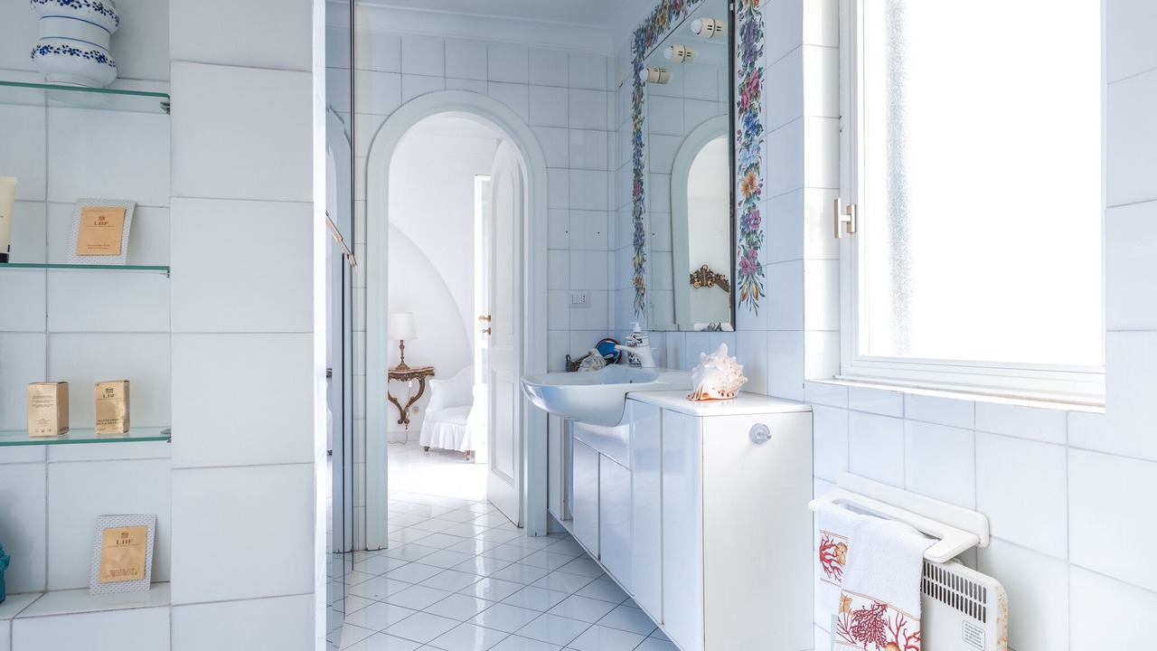 Photo of Bathroom in Tiberio