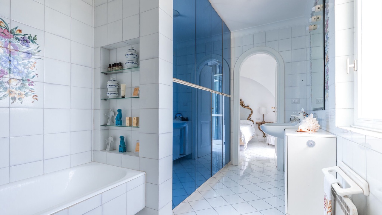 Photo of Bathroom in Tiberio