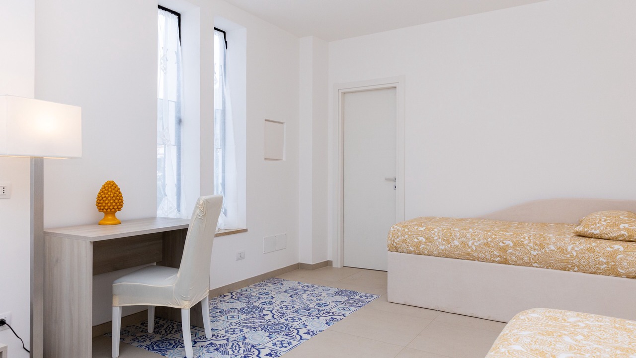 Photo of Bedroom in Meta