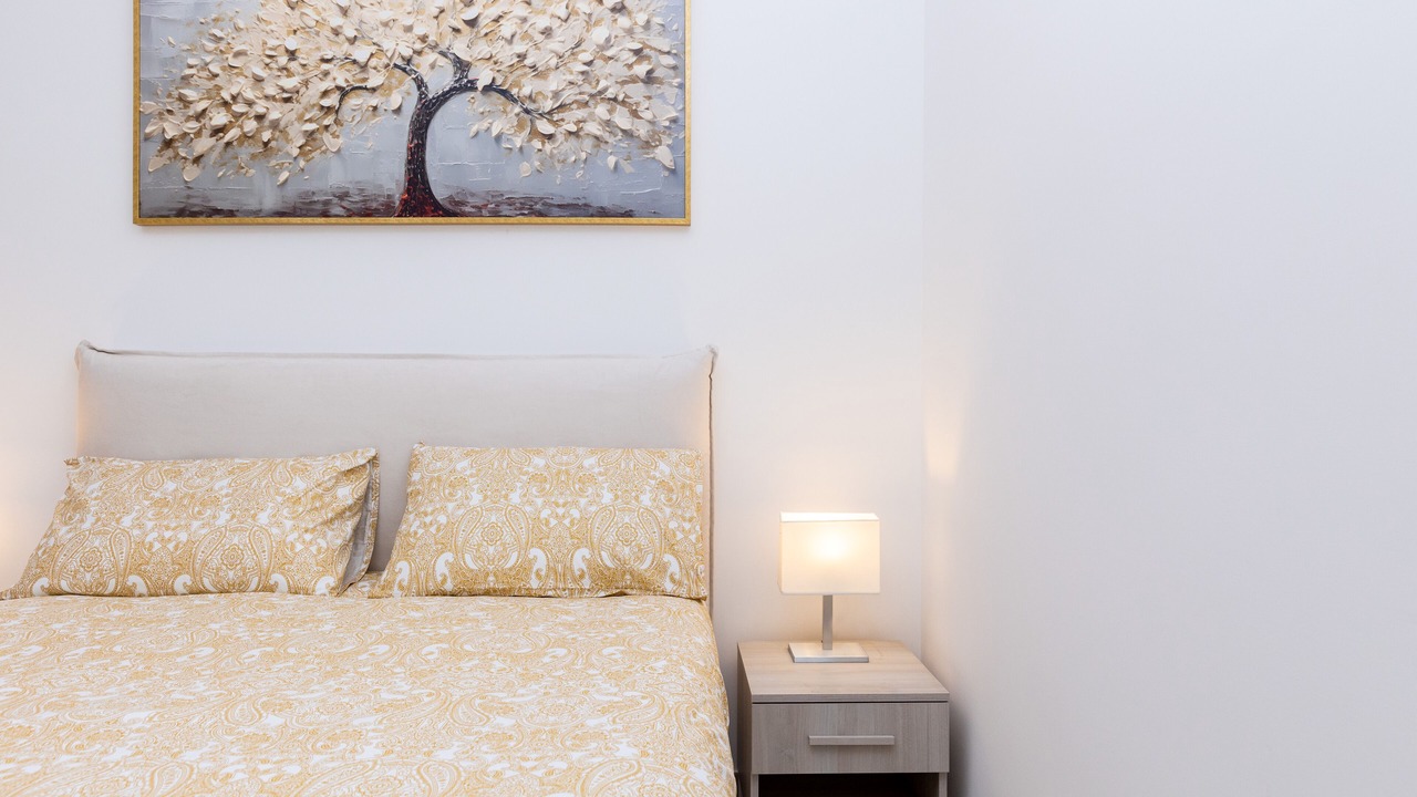 Photo of Bedroom in Meta