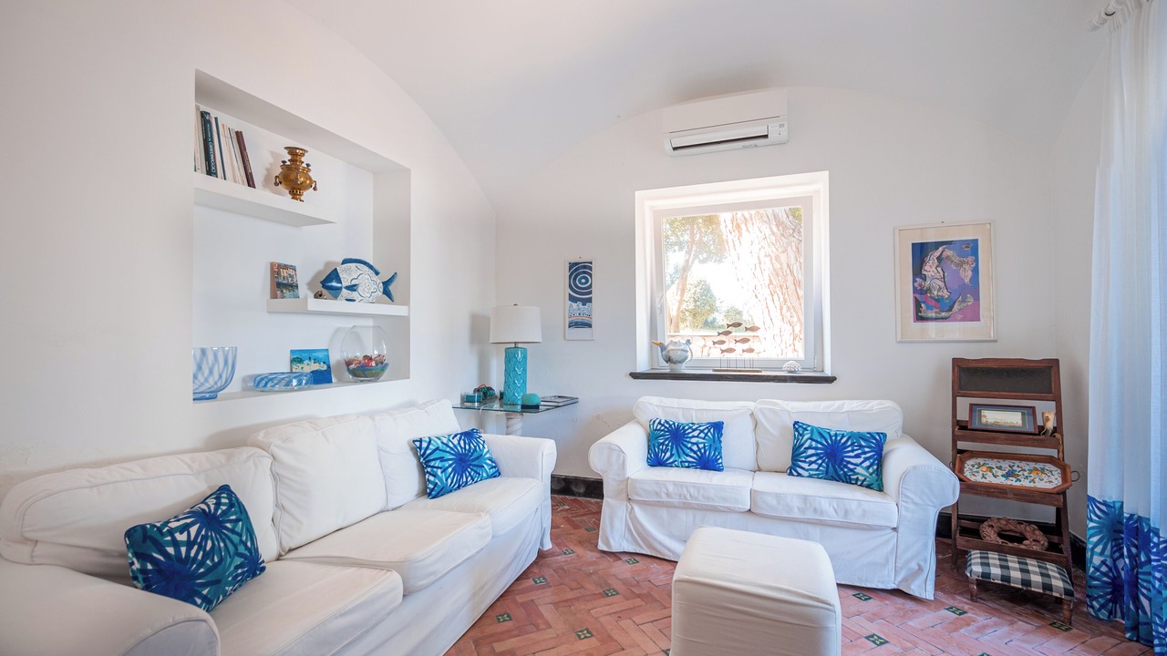 Photo of Livingroom in Ischia Porto